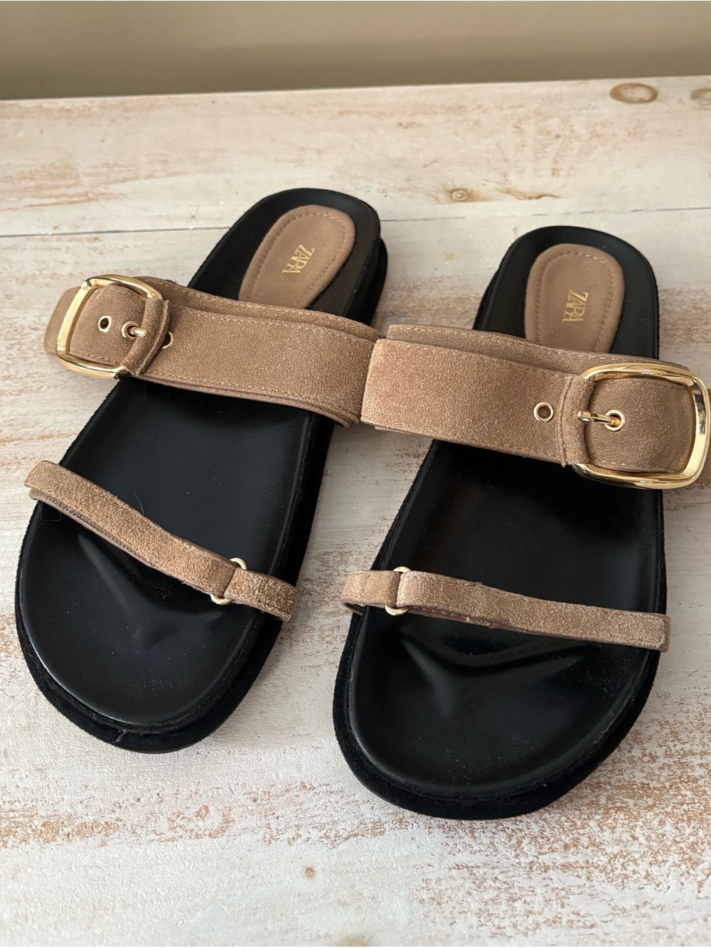NEW Zara Buckle Suede Women’s Sandals Sz 37